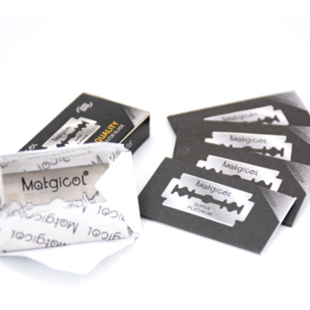 Child-friendly and gentle hair cutting comb