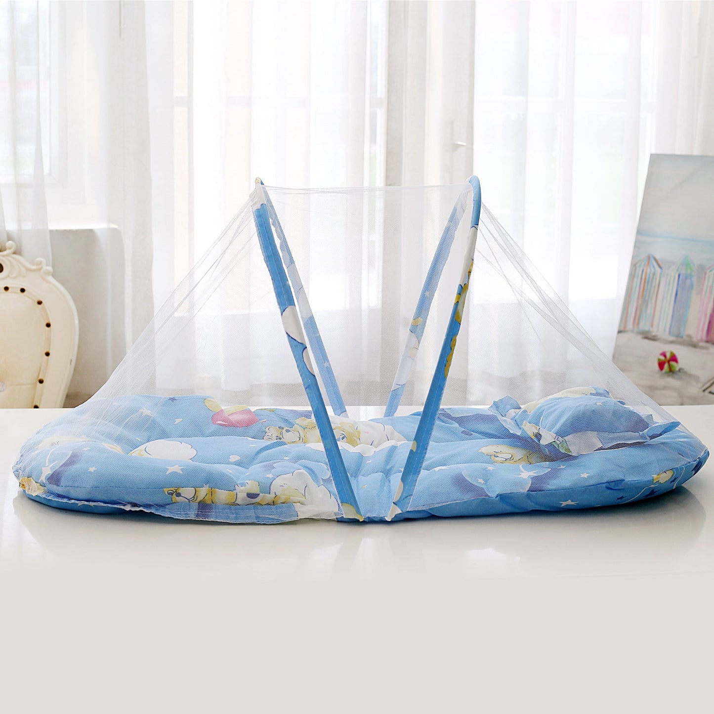 Baby Lounger with Insect Net