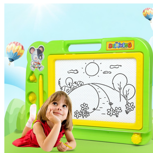 Reusable drawing board for children