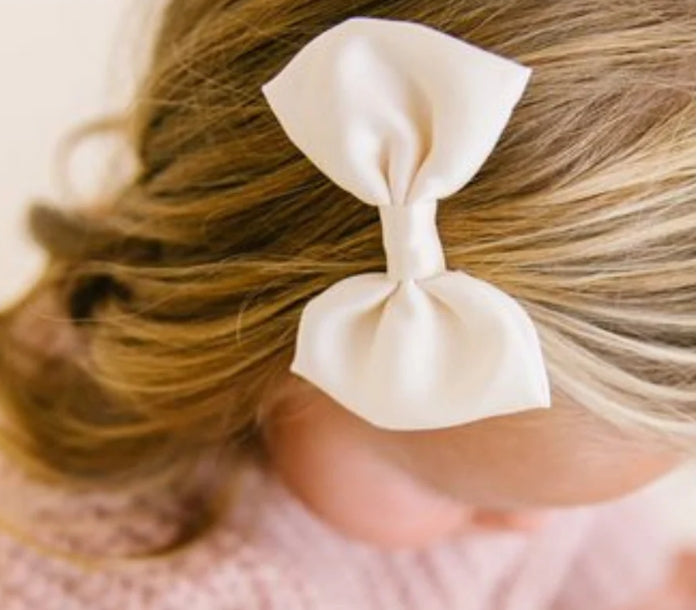 Charming Bow Knit Hairband