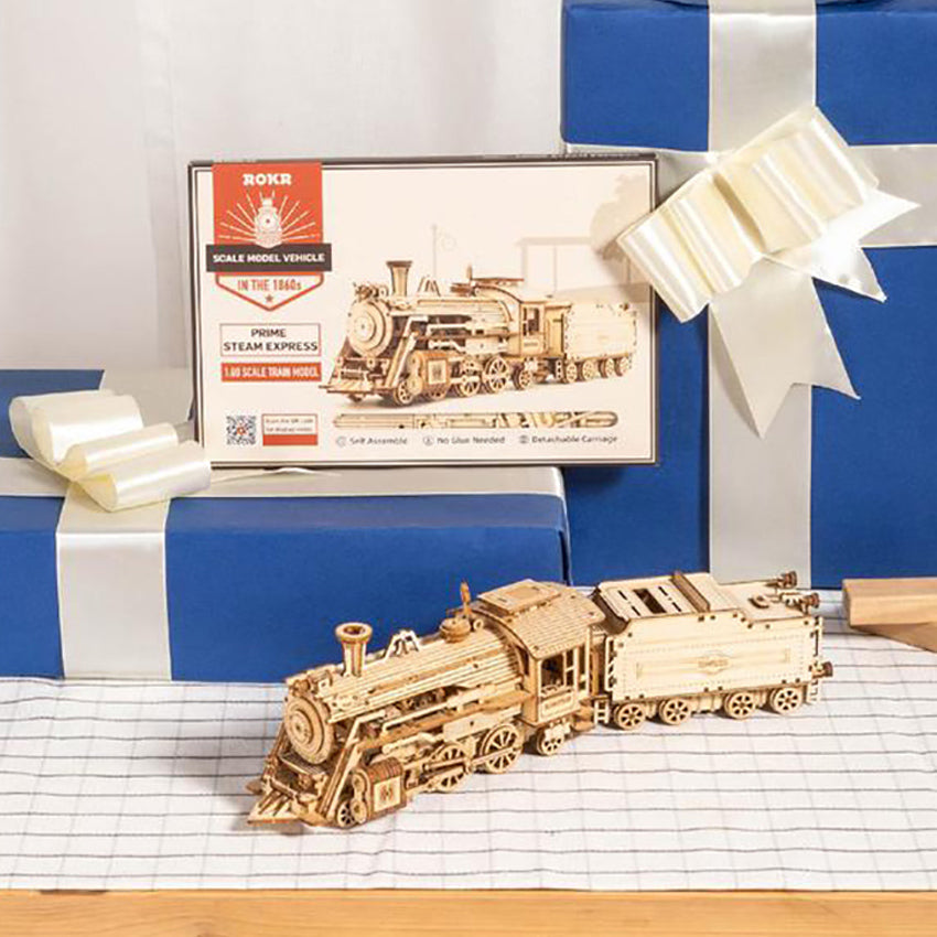 Wooden model railroad - Hours of building fun with 3D wooden model railroad
